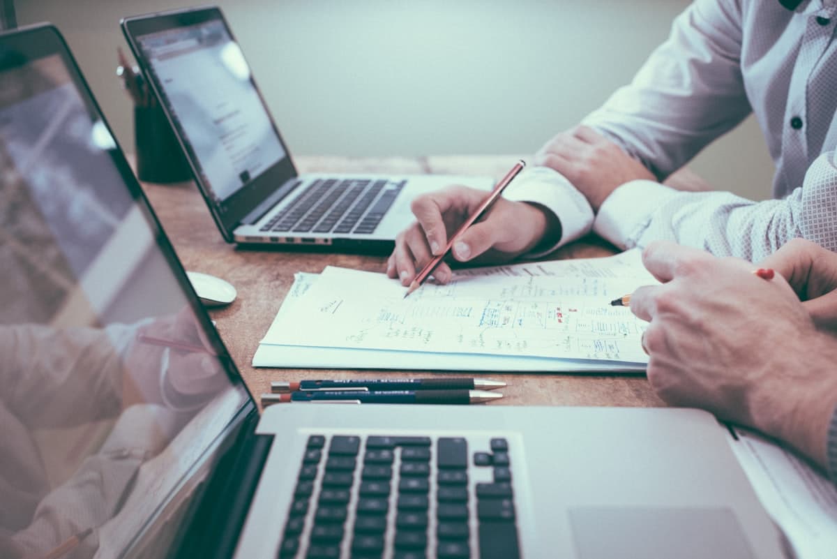 Peer review and research validation work